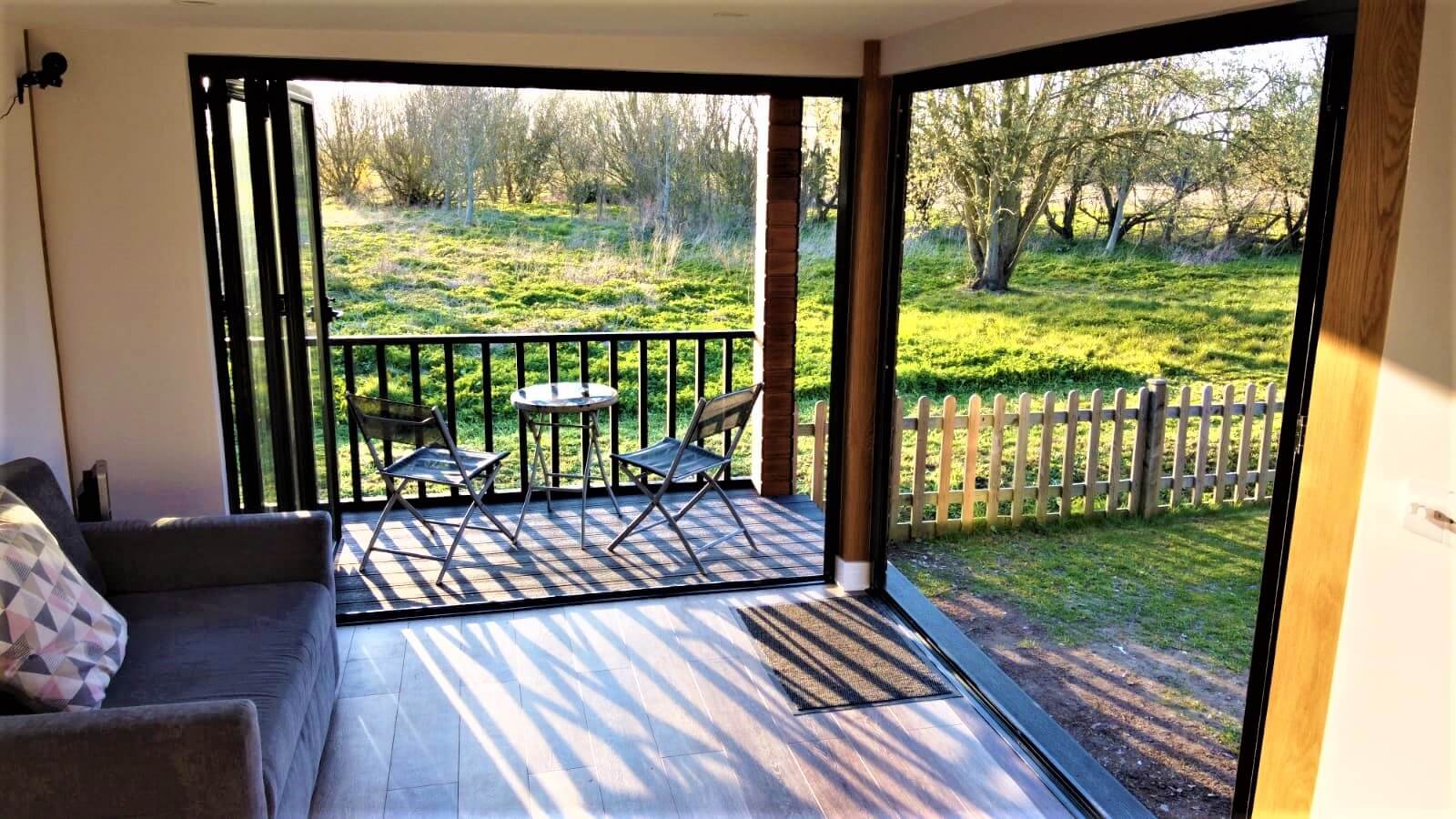 Summer Room - Kent Garden Rooms, Canterbury, Kent CT13