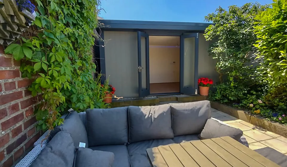 Garden Room Bar Ideas at Kent Garden Rooms CT13 (2)